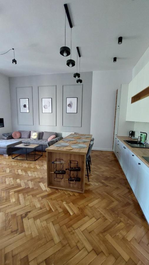 Apartment Bonjour Bezplatny Parking *
